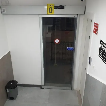Ryo 20 דירה במלון בוטיק 2 דקות מטיילת בת ים Exterior photo