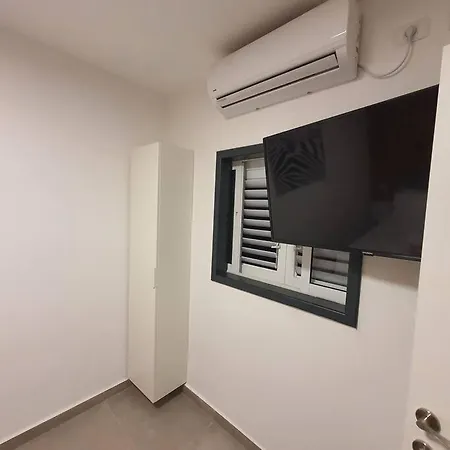 Ryo 20 דירה במלון בוטיק 2 דקות מטיילת בת ים Exterior photo